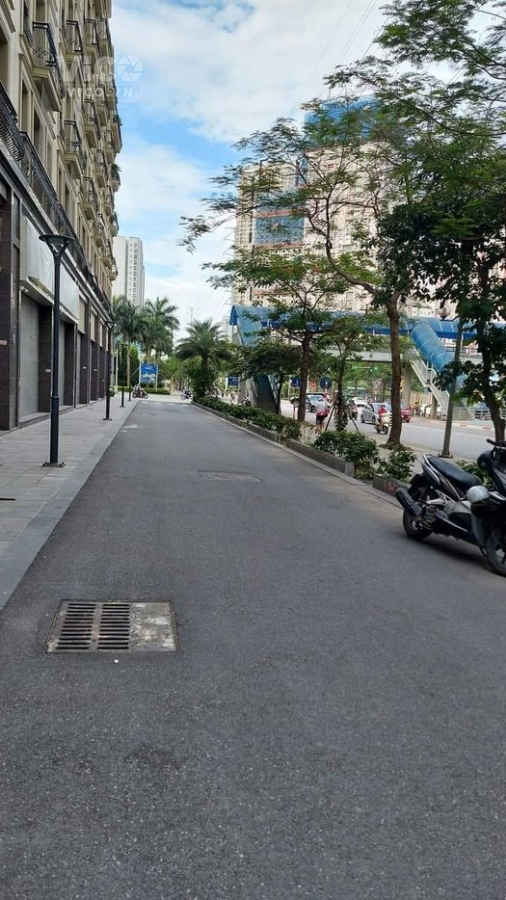 Bán shop house thang máy Tera An Hưng 70m 5 tầng mặt tiền 6.5m nhỉnh 20 tỷ