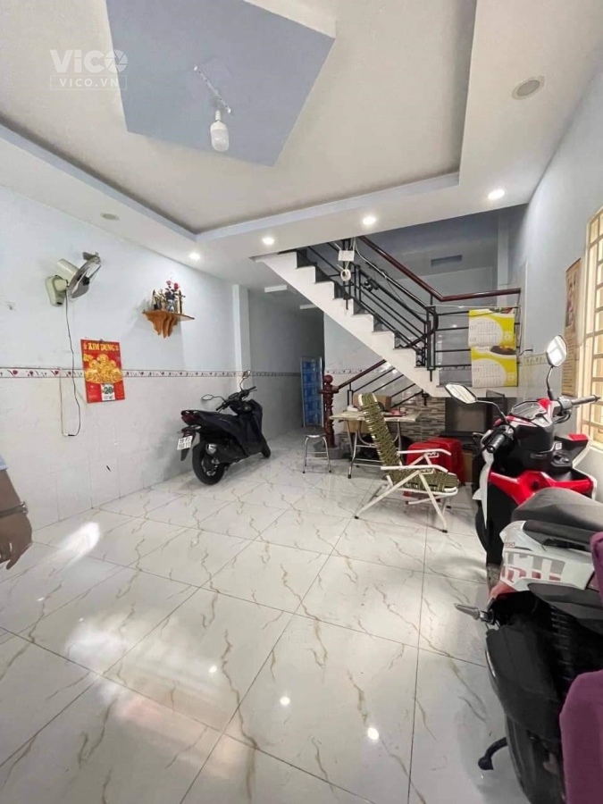 HXH Nguyễn Văn Quá 65m2 sát mặt tiền, ngay chợ Cây Sộp