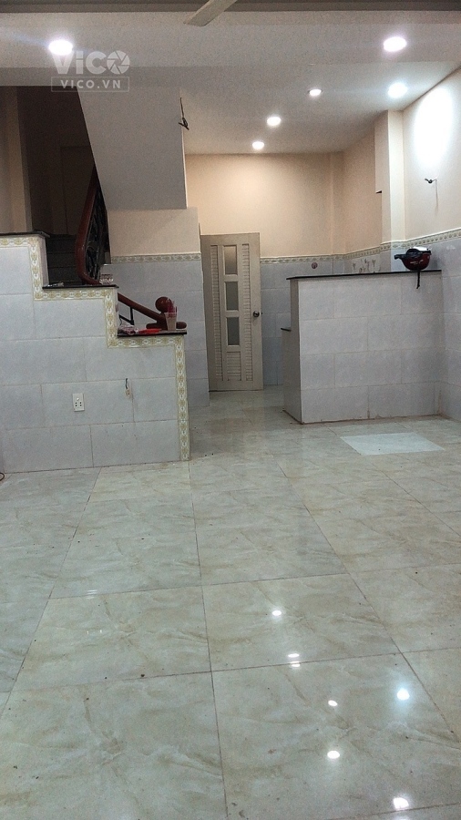 NHỈNH 3 TỶ 42M4T NHÀ NGÕ 17 CỔ LINH LONG BIÊN NGÕ THÔNG 5M RA Ô TÔ GẦN AEON MALL