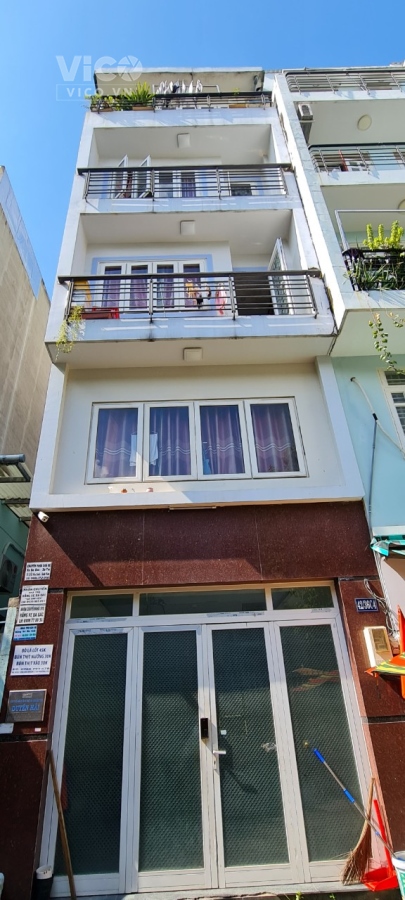 Bán tòa nhà 6 tầng, 16 CHDV đường D5 Bình Thạnh. DT 4.5mx21m, CN 95m2. HĐT 75tr. Giá bán 18.5