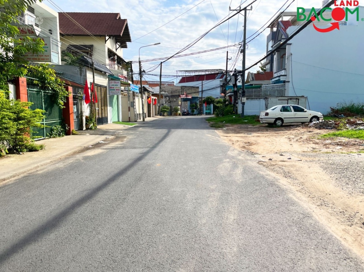 Bán lô đất đẹp MT kinh doanh 83m2 Hồ Hòa thông Nguyễn Ái Quốc, p Tân Phong, chỉ 4,45 tỷ