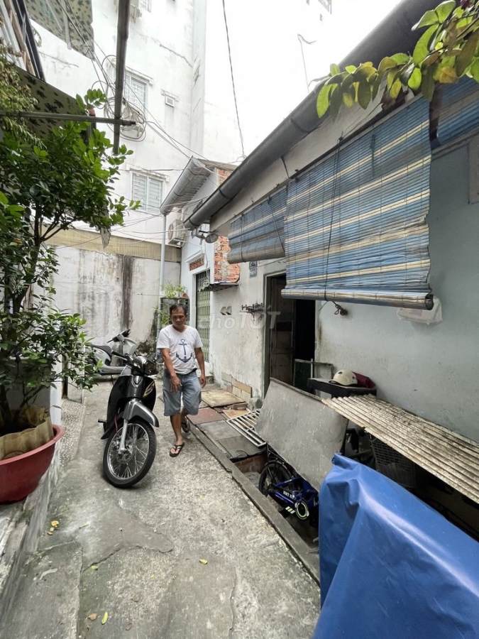 Nhà Quận 4 Diện Tích Lớn Giá Mềm