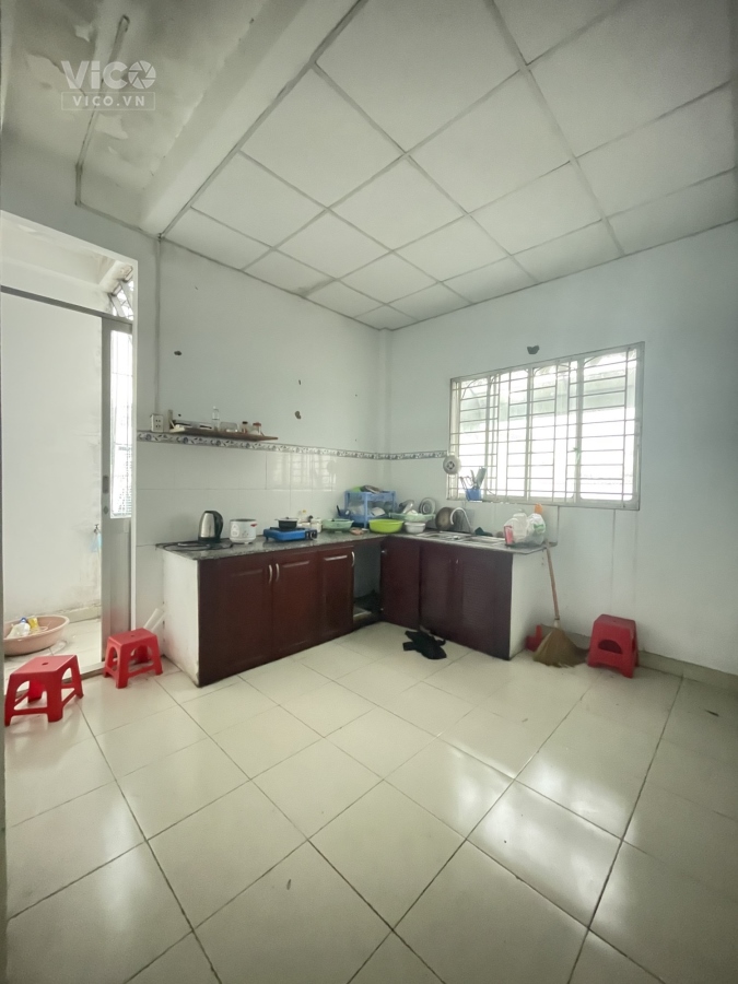 Bán nhà Lê Trọng Tấn Tân Phú. DT 5 x 21, 3 tầng, 5 PN, hẻm nhựa 8m giá chỉ 8.8 tỷ.