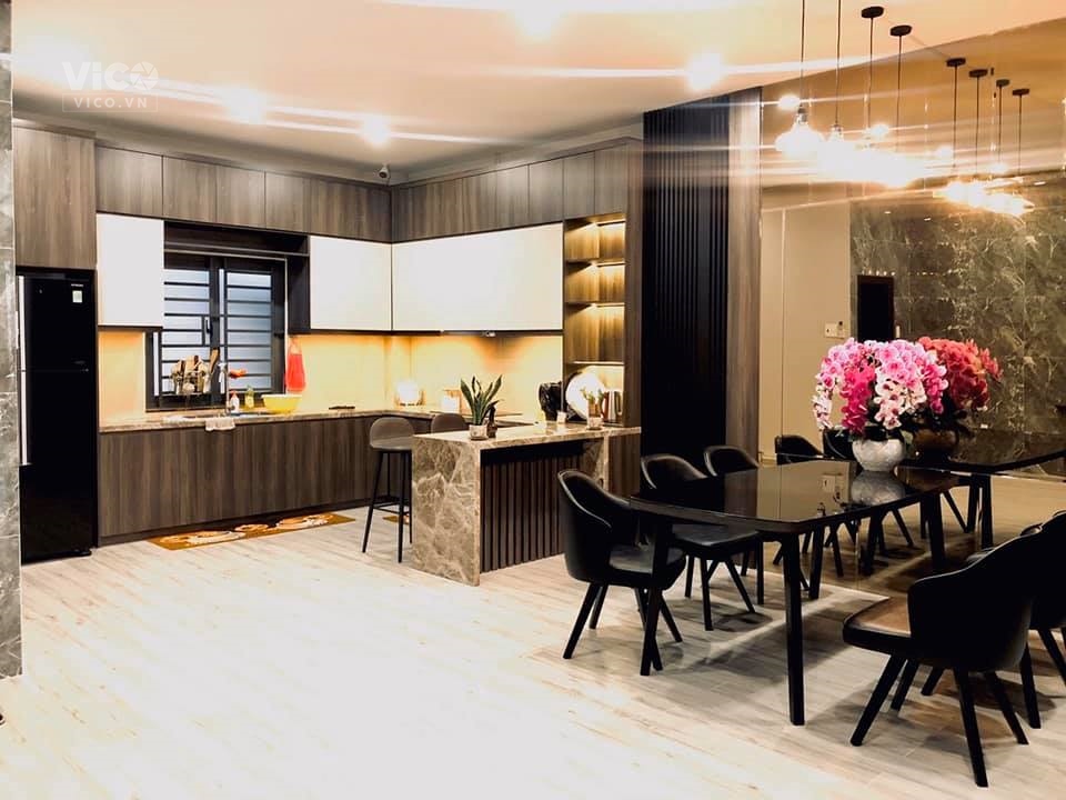 Bán nhà HXH Tôn Thất Tùng, 6 tầng thang máy, 55m2 chỉ 13.5 tỷ, Ở KD