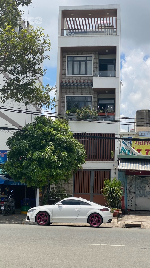 VIP TÊN LỬA MT ĐƯỜNG 15M ĐI BỘ RA AEON