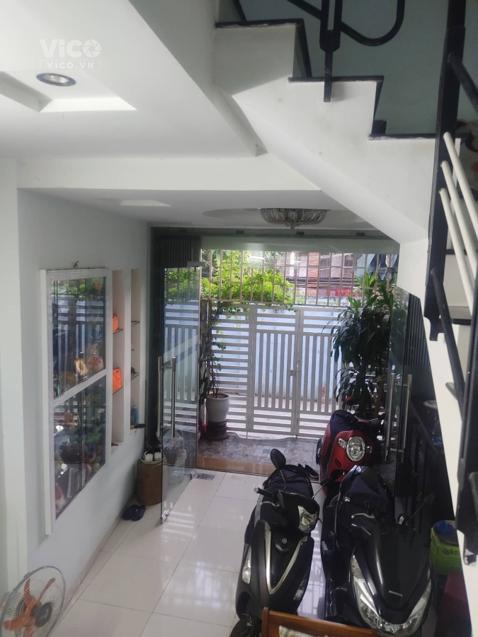Bán nhà kiệt Trần Cao Vân, trung tâm Thanh Khê, 3 tầng, gần 50m2 giá 2,65 tỷ