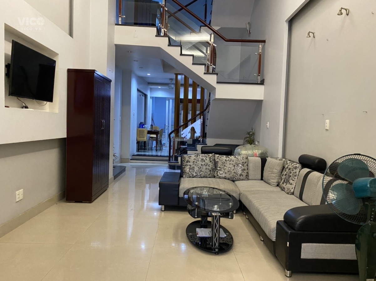 Dương Bá Trạc Quận 8 5 tầng BTCT Sát MT Giá 9 tỷ