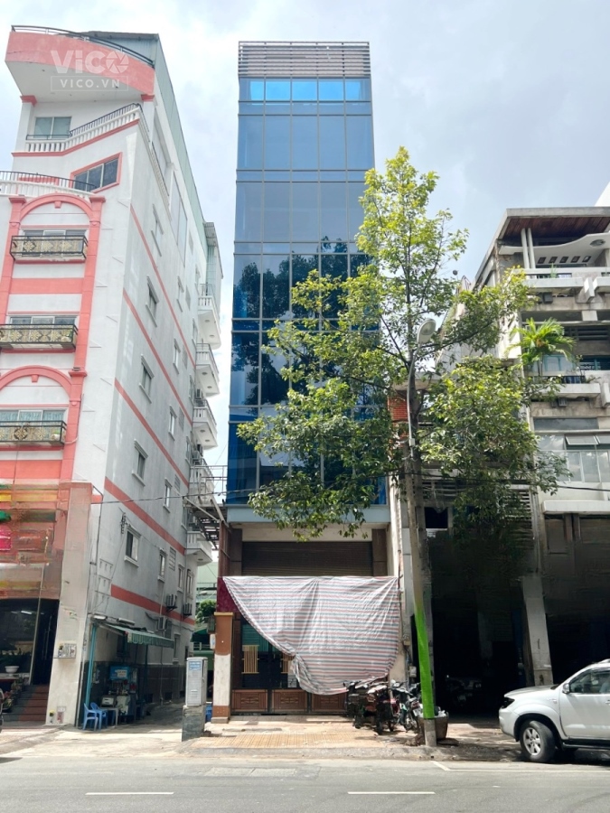 Cho thuê toà nhà góc hầm/8 tầng mặt tiền đường An Dương Vương P4Q5