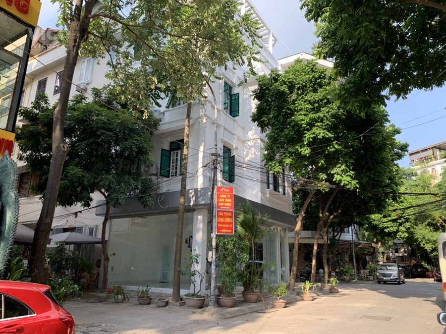 CHO THUÊ NHÀ KIỂU BIỆT THỰ LÔ GÓC 3 MẶT TIỀN VÕ CHÍ CÔNG ĐẲNG CẤP MẶT TIỀN 23M