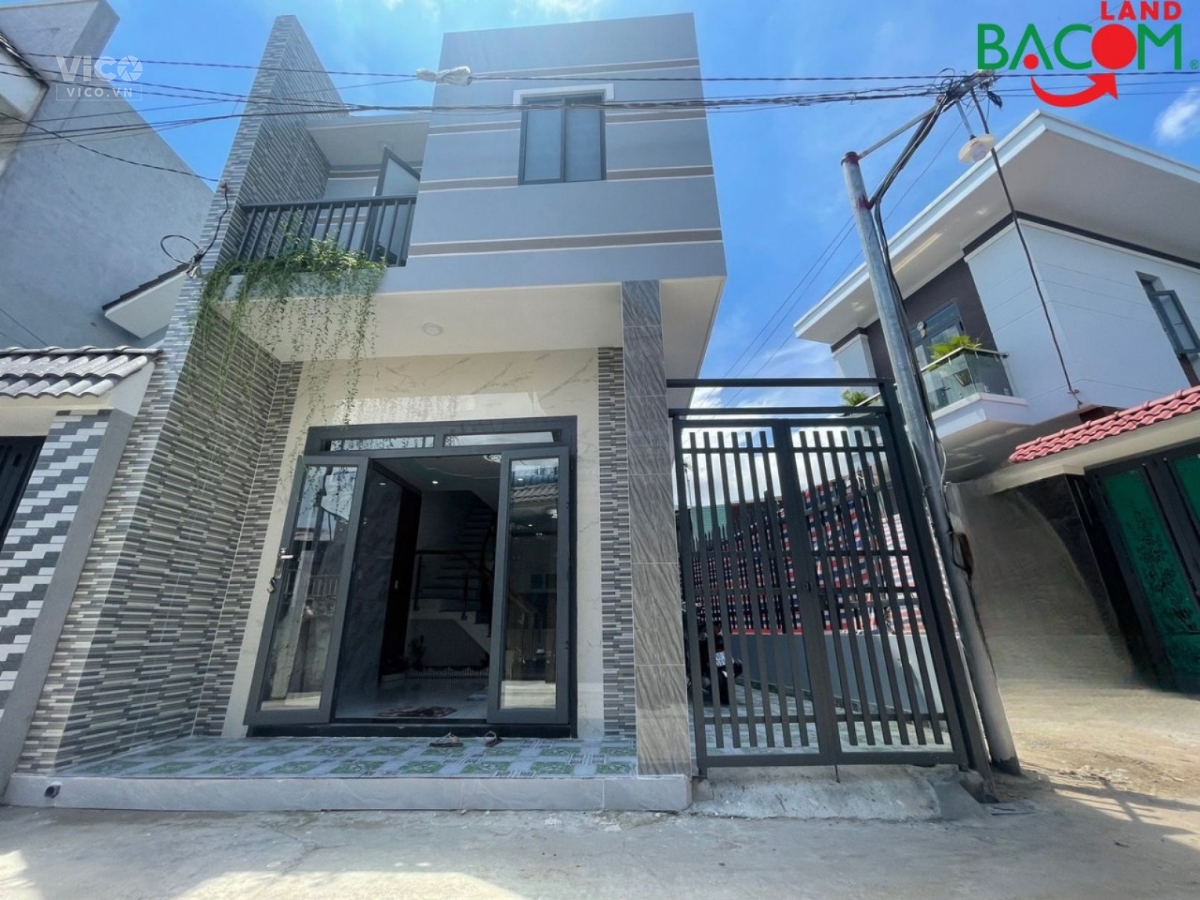 Bán nhà lầu mới xây, 2 mặt tiền, liền kề KDC Phúc Hải chỉ 2ty950