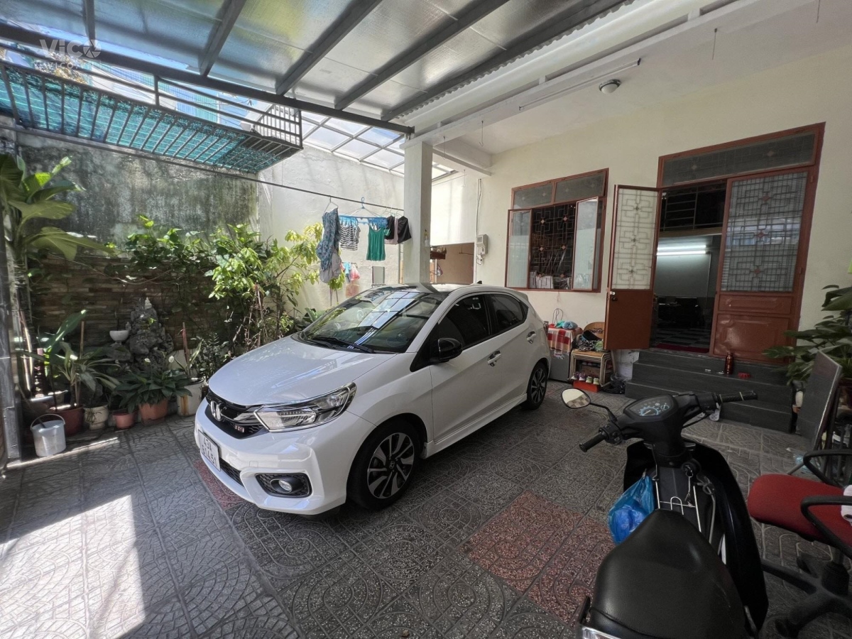 Bán Gấp nhà 2T Lê Hữu Trác Sơn Trà DT 284M2 Giá Đầu Tư 0935808739