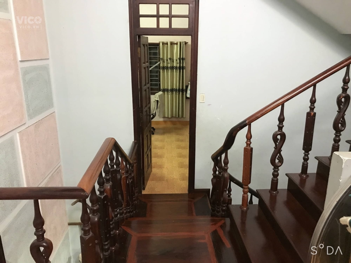 Nhà mặt tiền Phùng Chí Kiên, cách biển vài bước chân Giá tốt.