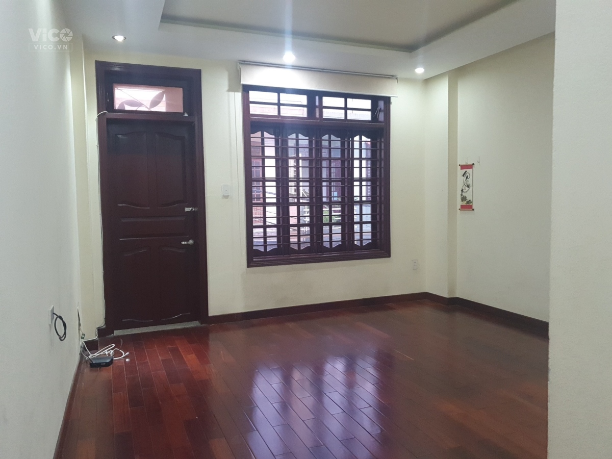 Nhà Phạm Văn Nghị, 84m2, 3 tầng, Hướng Nam