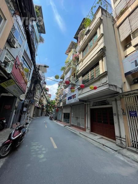 Siêu Phẩm Thanh Xuân 15.5 tỷi 110m x 5 tầng..mặt tiền 5,4m phân lô oto vào nhà