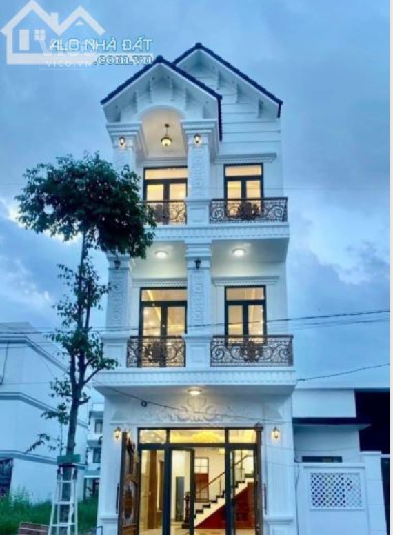 Nhà Cũ Tiện Xâp Mới HXH Rộng Thoáng Q10, 64m2, ba bước tới ngay cư xá Đồng Tiến