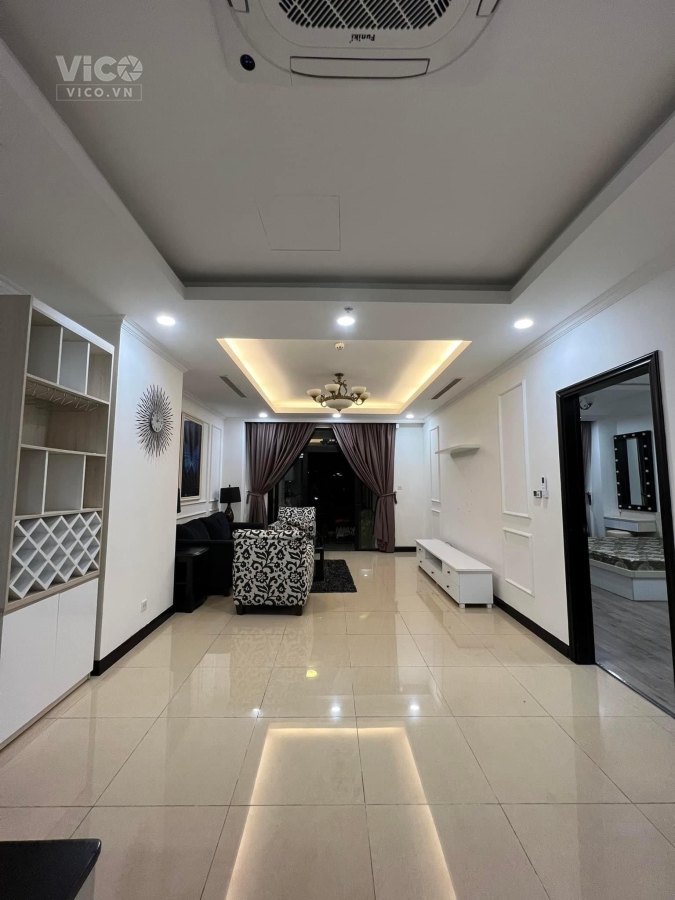 Gấp Căn hộ chung cư R2 Royal City đẹp về ở luôn 133m22 ngủ 2wc căn góc tặng toàn bộ nội thất