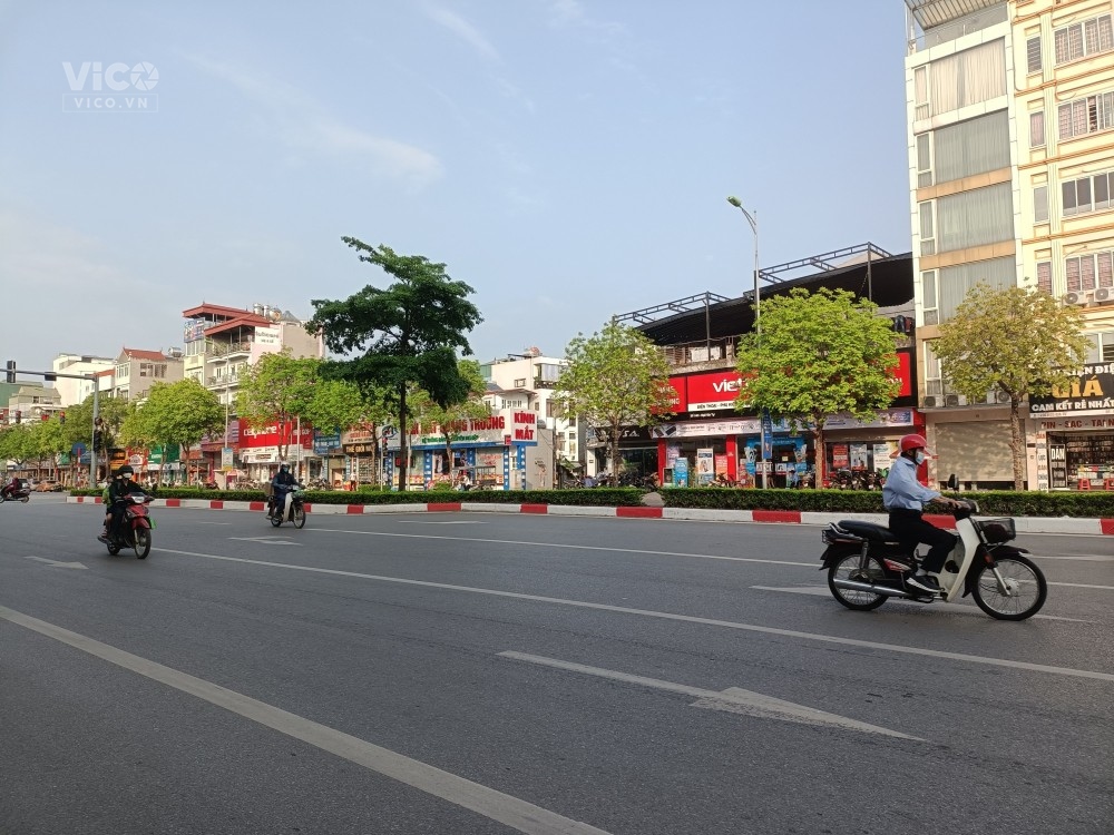 Bán tòa văn phòng phố Ngô Gia Tự 120m2, 7 tầng, MT 11m, thang máy, dòng tiền 75 tr/tháng