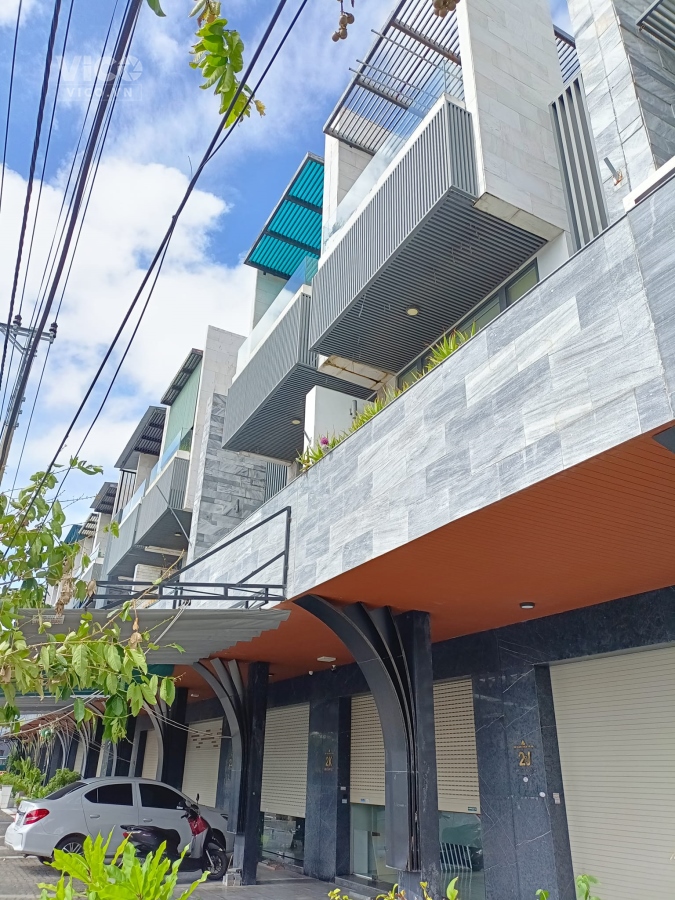 S ơn Tr à Ng ô Quy ền 100m Ch ỉ 9 t ỷ