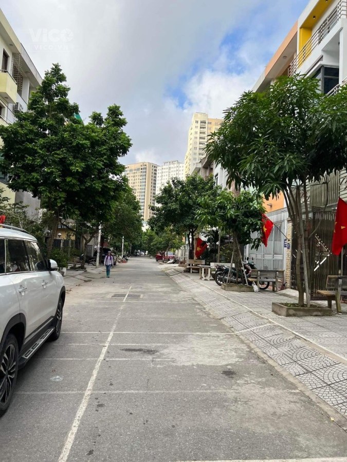 Siêm hiếm Liền kề KĐT văn khê Hà đông 83m2 5m tiền hơn 9.x tỷ