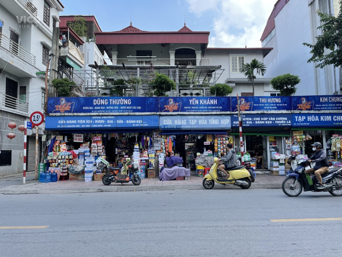 Cực hiếm, Bán đất tặng nhà C4 mặt phố Nguyễn Sơn, thông Lâm Hạ, Nguyễn Văn Cừ,lô góc, 212m, MT9m,