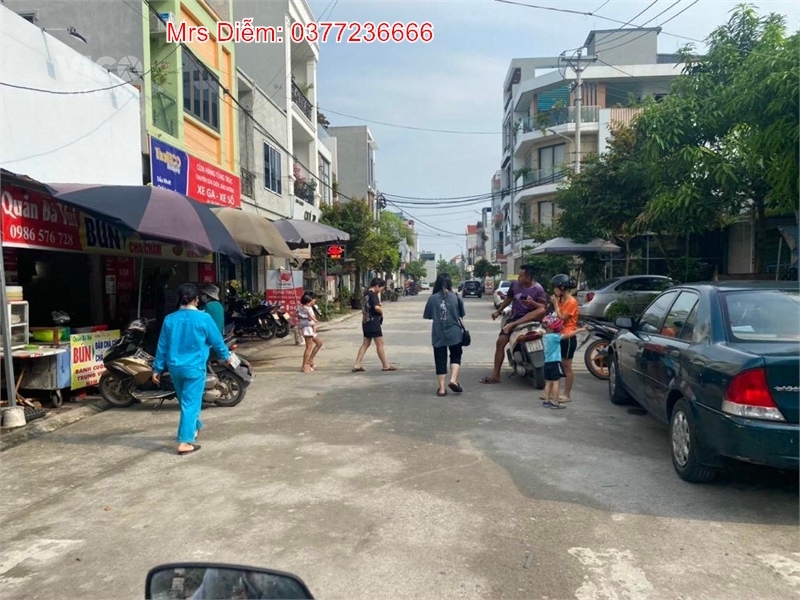 Nhỉnh 6 tỷ, Mrs Diễm cần bán 80m đất có nhà 2 tần khu phân lô chợ Lắp Ghép, Đông Anh.