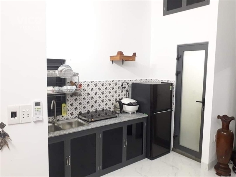 DIỆN TÍCH LỚN. Kiệt thẳng,Nhà 3 tầng, giá chỉ hơn 2 tỷ tlcc