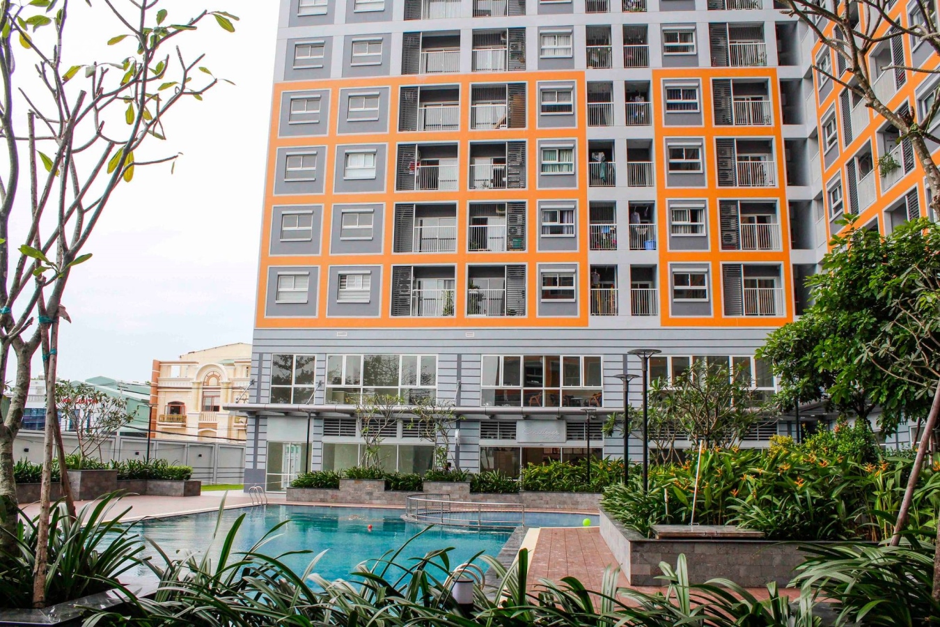 Shophouse Carillon 7 mặt tiền Lũy Bán Bích, Q. Tân Phú, mới bàn giao