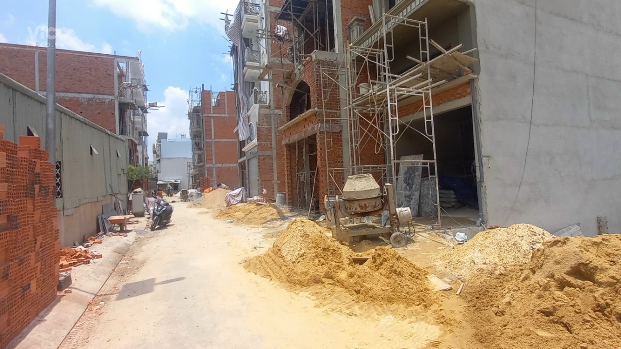 Đất đẹp khu nhà lầu đang xây dựng cực vip