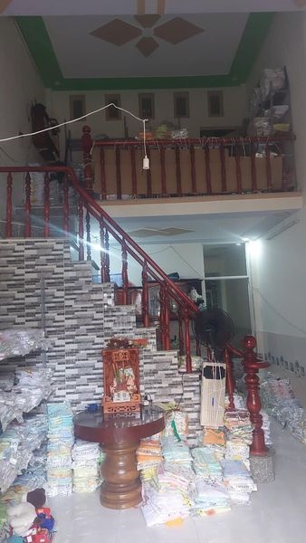 BÁN NHÀ LÊ VĂN KHƯƠNG PHƯỜNG HIỆP THÀNH HẺM XE HƠI TÓI NHÀ 2 TẦNG DIỆN TÍCH 4X13 SÁT VÁCH