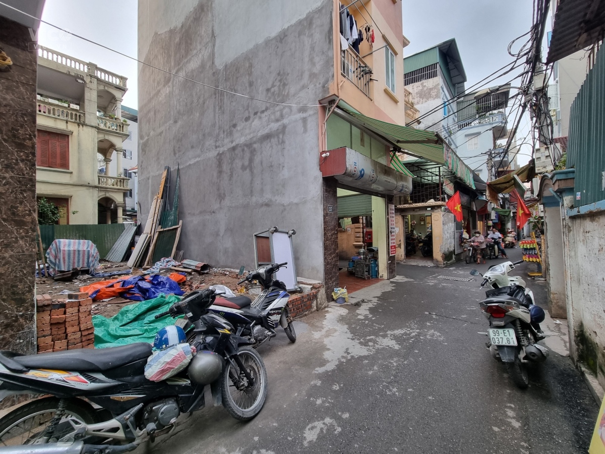 CHÍNH CHỦ CẦN BÁN LÔ ĐẤT HOA HẬU ĐỖ ĐỨC DỤC NAM TỪ LIÊM 48 m2 MT RỘNG 6.1 TỶ ĐƯỜNG Ô TÔ QUA