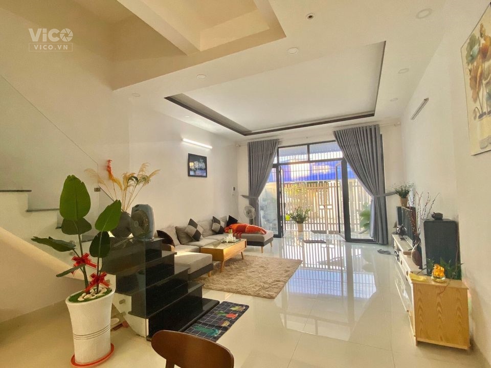 43 Bán nhà hẻm 5m đường Thống Nhất, 60m2, giá 6 tỷ 8