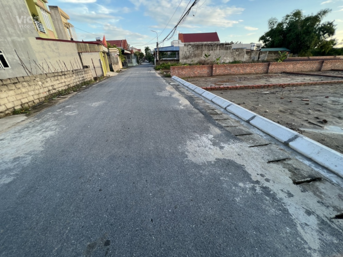 Cần bán ô đất sổ đỏ chính chủ, vị trí làn 2 phố Kim Châm. Gần chợ Thái Mỹ Đức An Lão Hải Phòng.