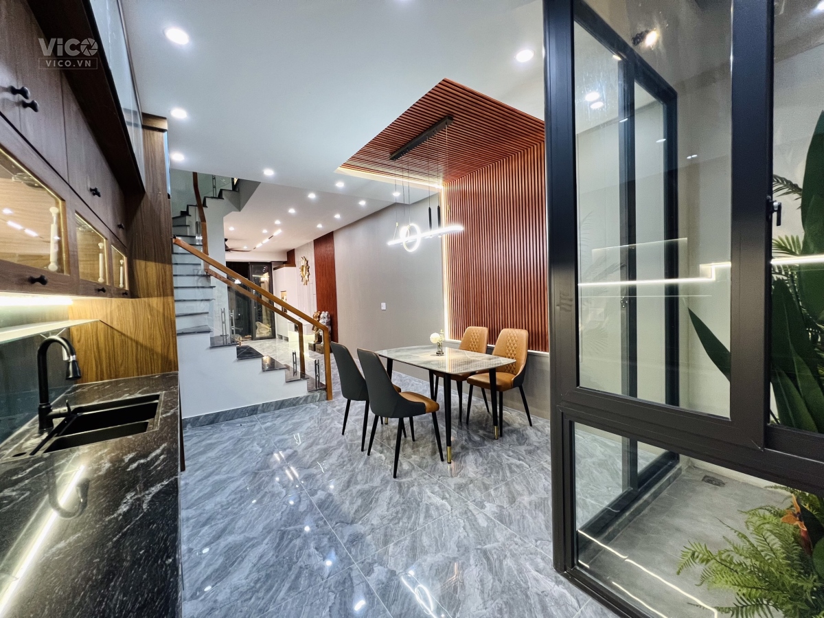 Bán nhà Dư Hàng 72m x 4 tầng mới xây mặt ngõ, ngõ thông phố trung tâm lê chân. Ngõ nông 2,5m, 1