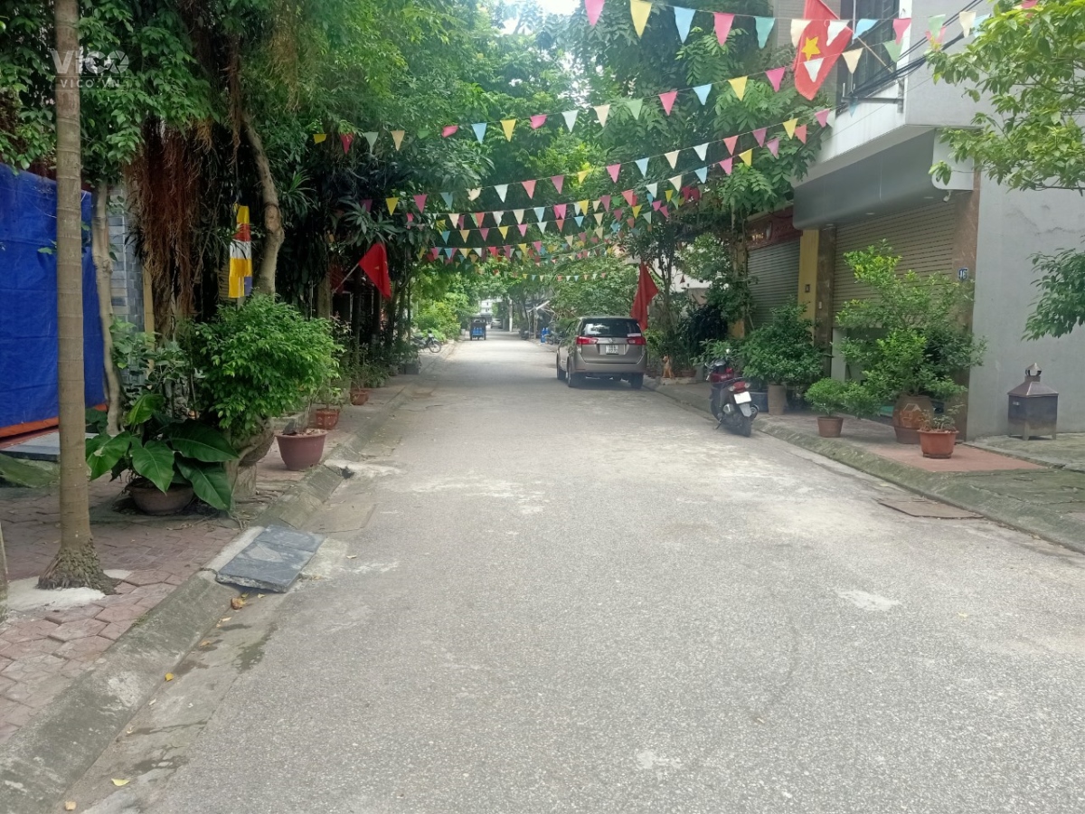 bán lô góc chợ diêm gỗ đức giang long biên cần thanh khoản để tra nợ thực sự