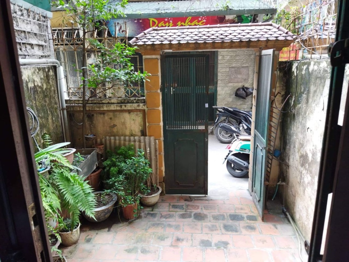 Bán nhà ngõ phố Trường Chinh,DT65m2 x 5t, MT3.8m, giá 7.6 tỷ.SĐCC