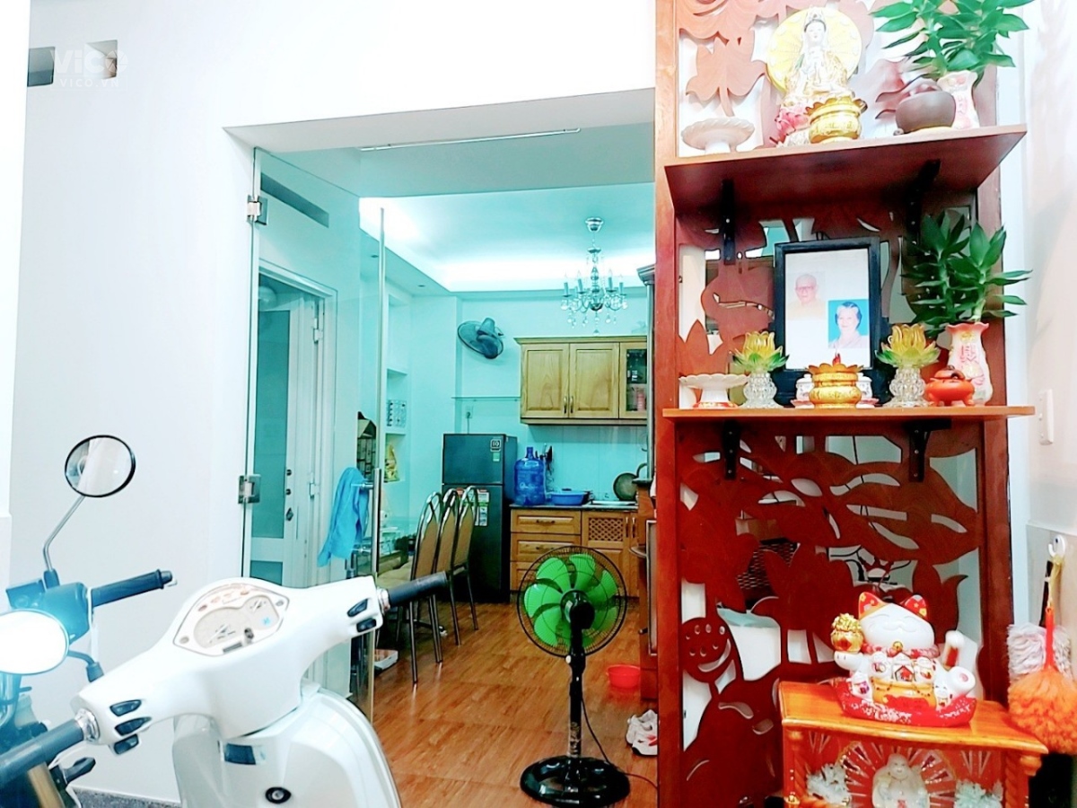 Bán nhà đường Cao Thắng Quận 10 giá rẻ, sát quận 3, giảm giá sâu, hẻm 3 gác