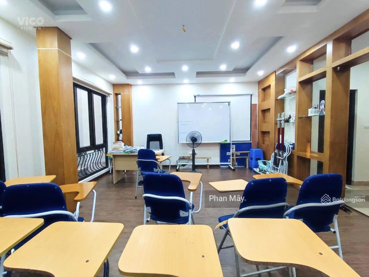 Bán gấp nhà phố Chùa Bộc Đống Đa, 2 mặt thoáng, ngõ thông, kinh doanh văn phòng. DT 50m2 x 5 tầng