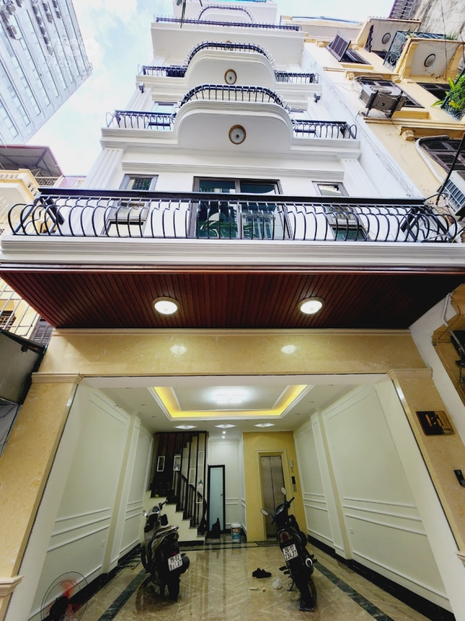 Chính chủ bán nhà 45m x 7 tầng xây mới, vỉa hè thang máy, oto tránh phố Hoàng Quốc Việt
