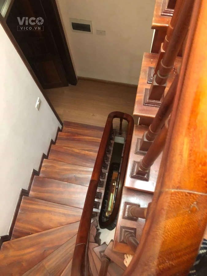 Cần bán nhà đẹp căn góc Q7 khu Kiều Đàm