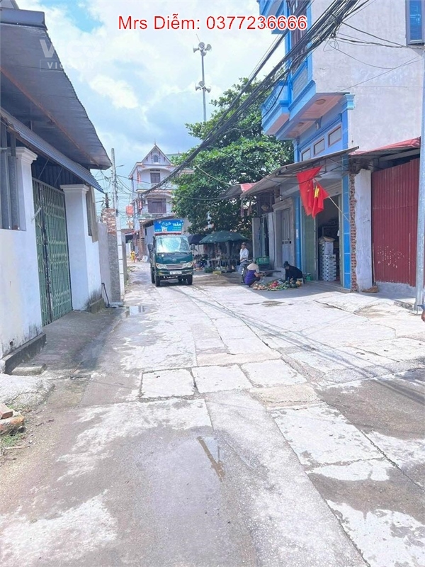 2.1 tỷ, Mrs Diễm cần bán 71m đất trục chính kinh doanh Lỗ Giao, Việt Hùng, Đông Anh