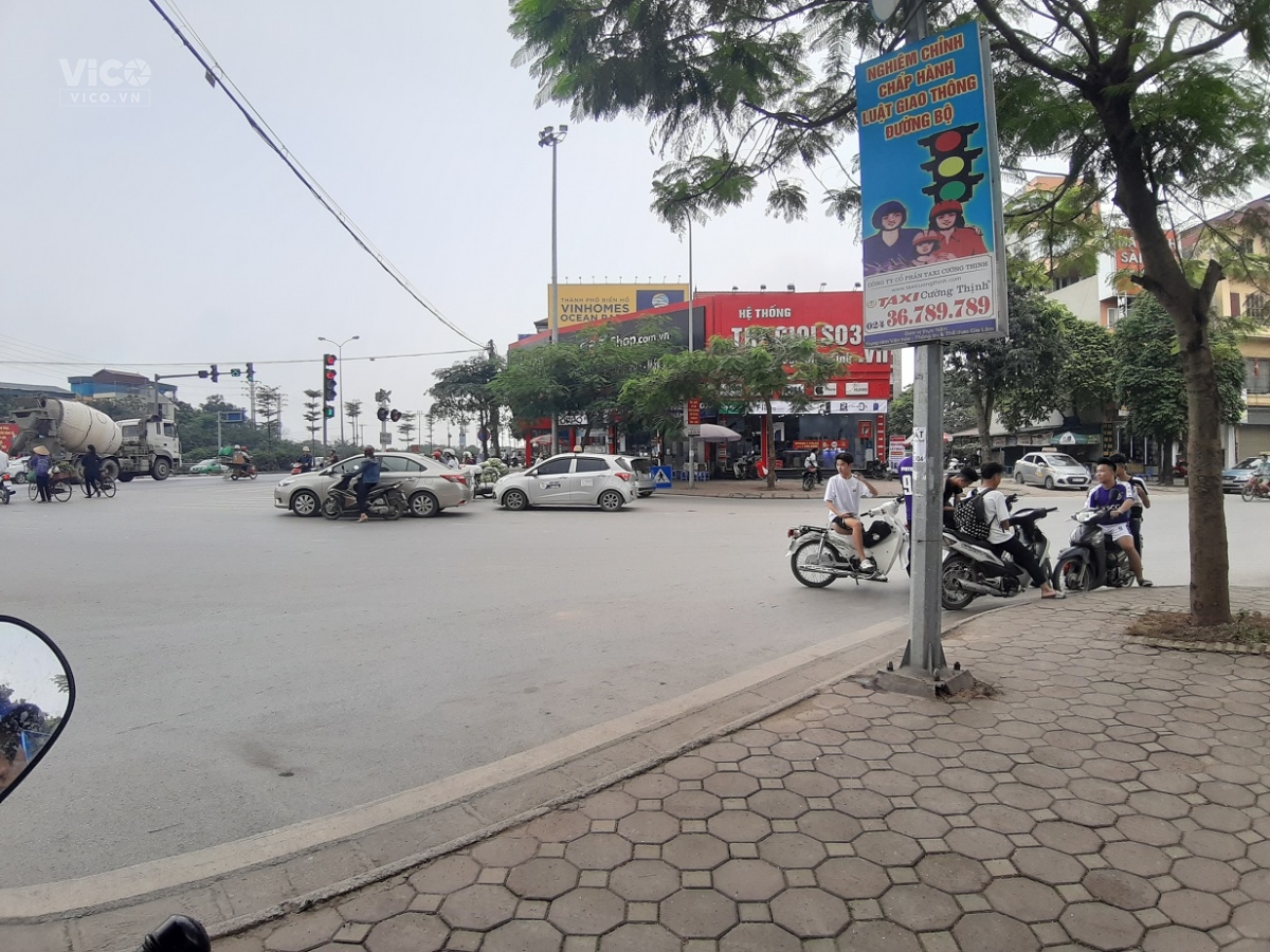 Chính chủ bán lô đất 66m2 mặt phố kinh doanh sầm uất nhất Trâu Quỳ, Gia Lâm. Lh 0926782459.