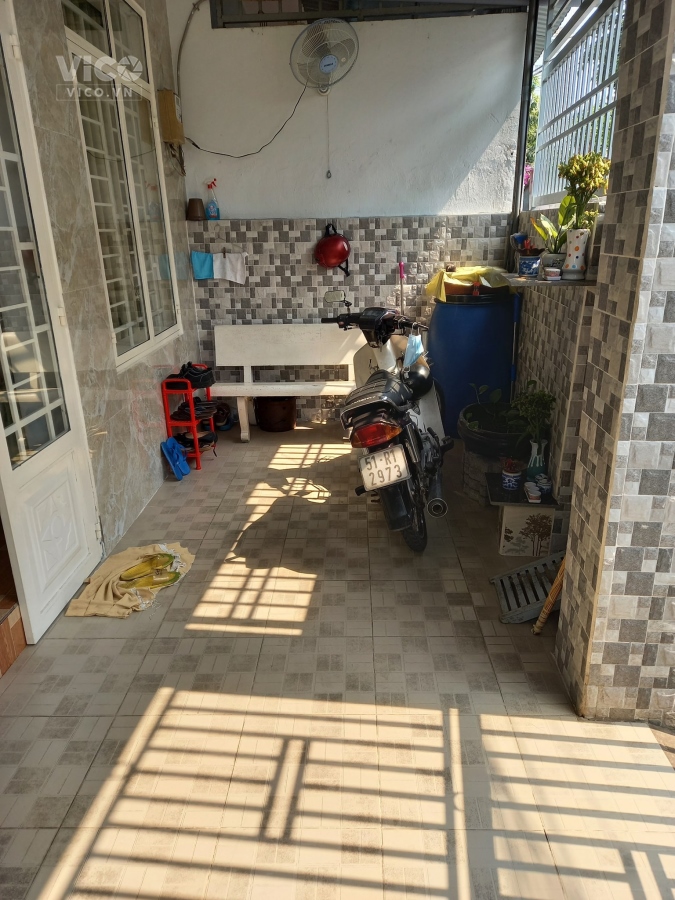 CẦN RA ĐI NHÀ 2 MẶT TIỀN DIỆN TÍCH LỚN