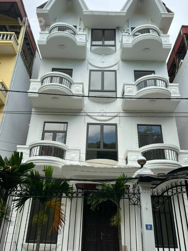 Cho thuê biệt thự lô góc Tây Nam Linh Đàm, 500m, mặt tiền 30m,quá VIP để kinh doanh