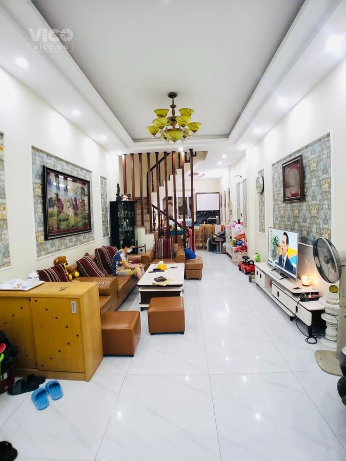 Nhà đẹp THOÁNG NGÕ QUỲNH, OTO, gần PHỐ, 32m2, CHỈ 3.2 tỷ.