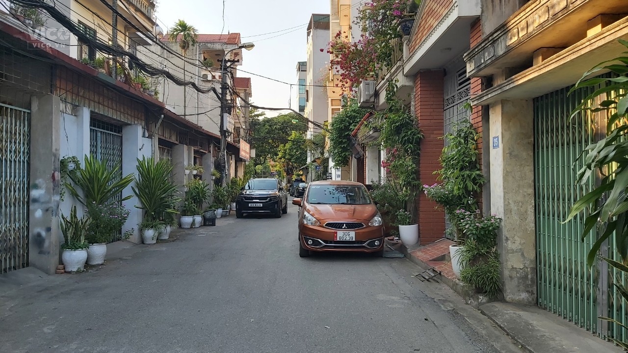 Bán 95 m2 đất phố Ngô Gia Tự, Ô tô, KD, Mặt tiền khủng 5,6 m.