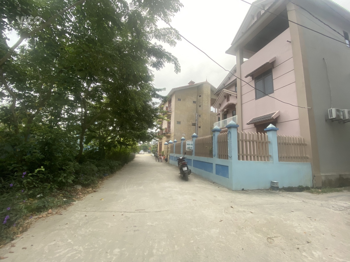 1ty2 có ngay 40m đất tại Lương Quy Xuân Nộn Đông Anh . đường oto đỗ đất . gọi ngay 0353073021