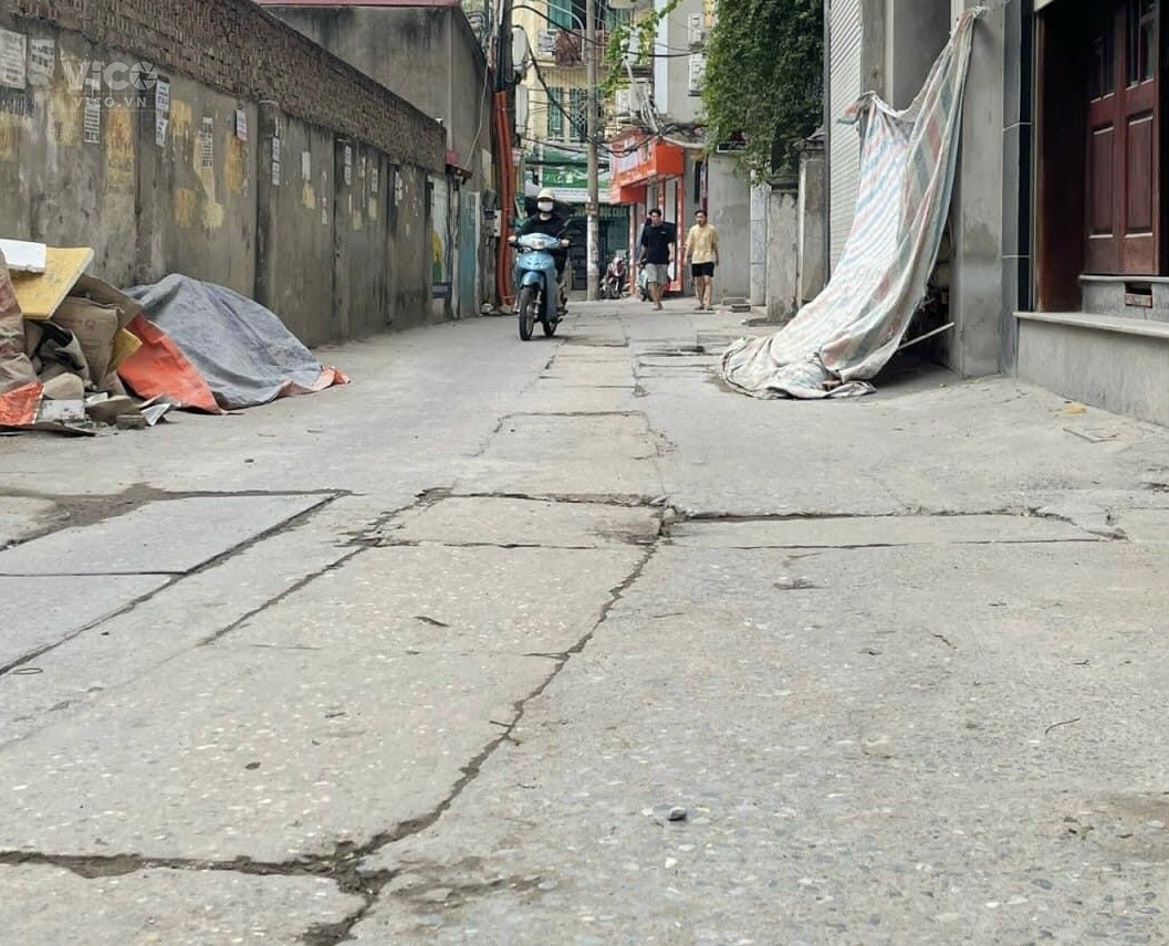 Bán mảnh Đất Cầu Giấy125m2chỉ 16 tỷô tô 7 chỗ vào nhàngõ nônggần phốđầu tư hợp