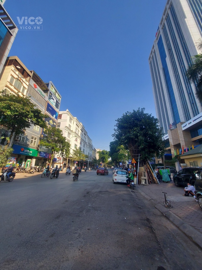 BÁN ĐẤT PHỐ CÁT LINH, ĐỐNG ĐA, 50M2 MT 4M, GIÁ 4.6 TỶ