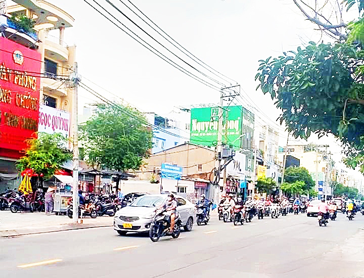 Bán nhà Hẻm xe hơi, Cách Mạng Tháng 8, Tân Bình 52m2 7 tỷ 050