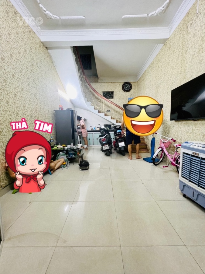 Bán nhà ngõ 261 Trần Nguyên Hãn 3 tầng 2PN 2WC ô tô gần nhà